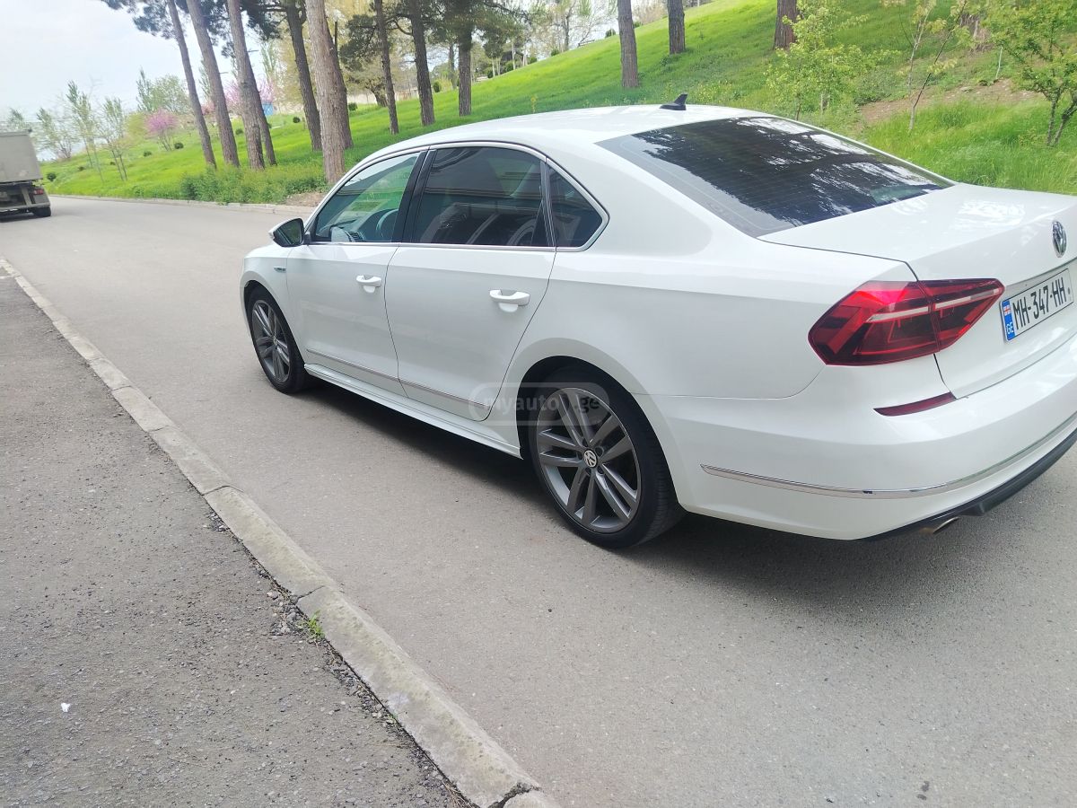 Volkswagen Passat - фото 5