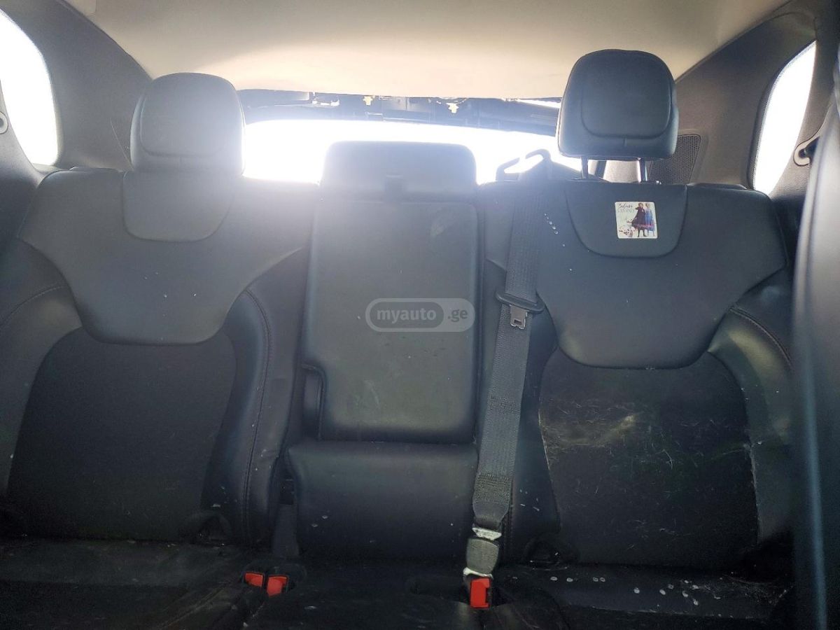 Jeep Cherokee - фото 10