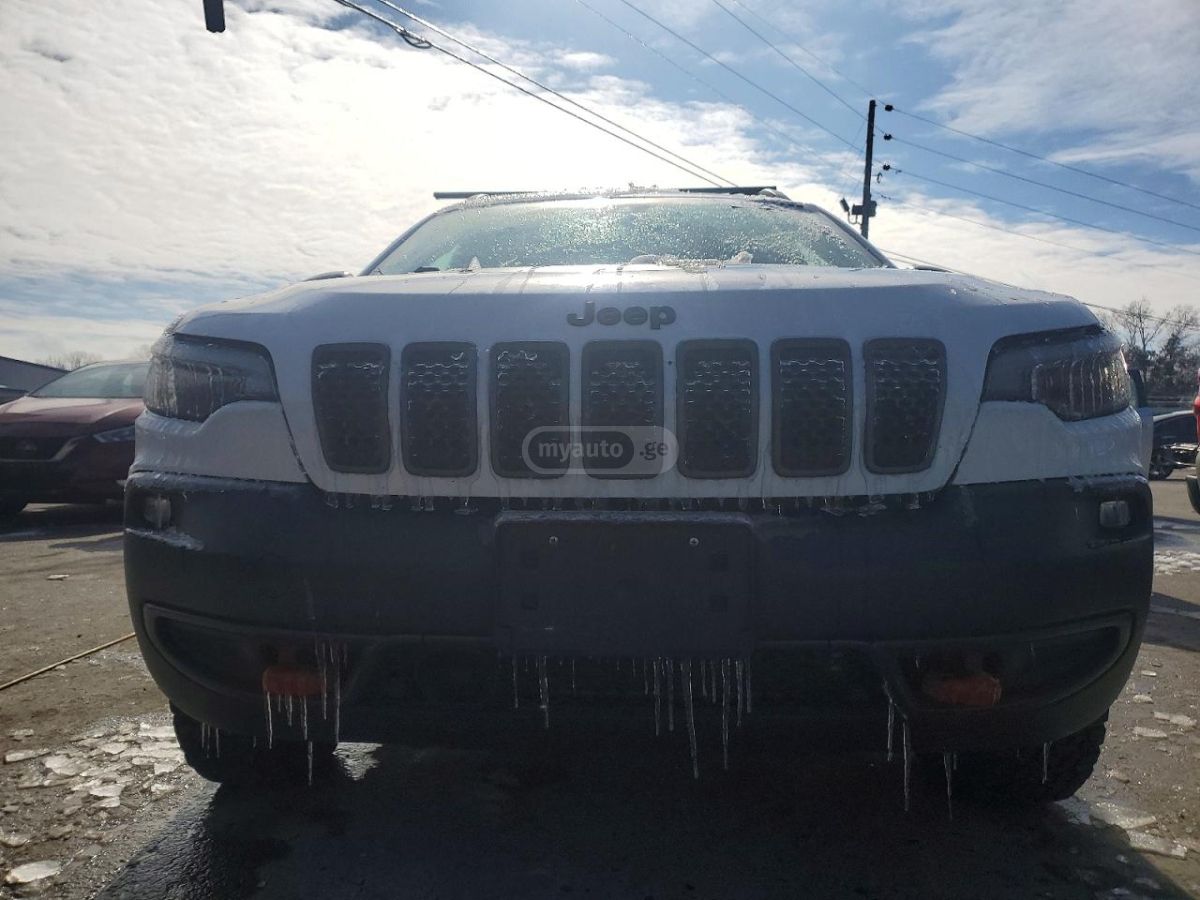 Jeep Cherokee - фото 5