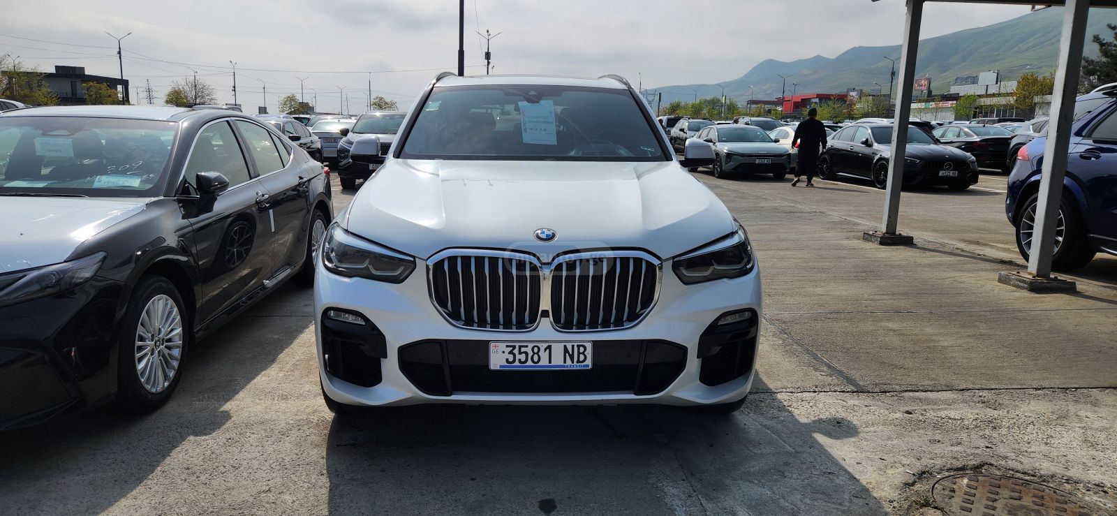 BMW X5 - фото 2