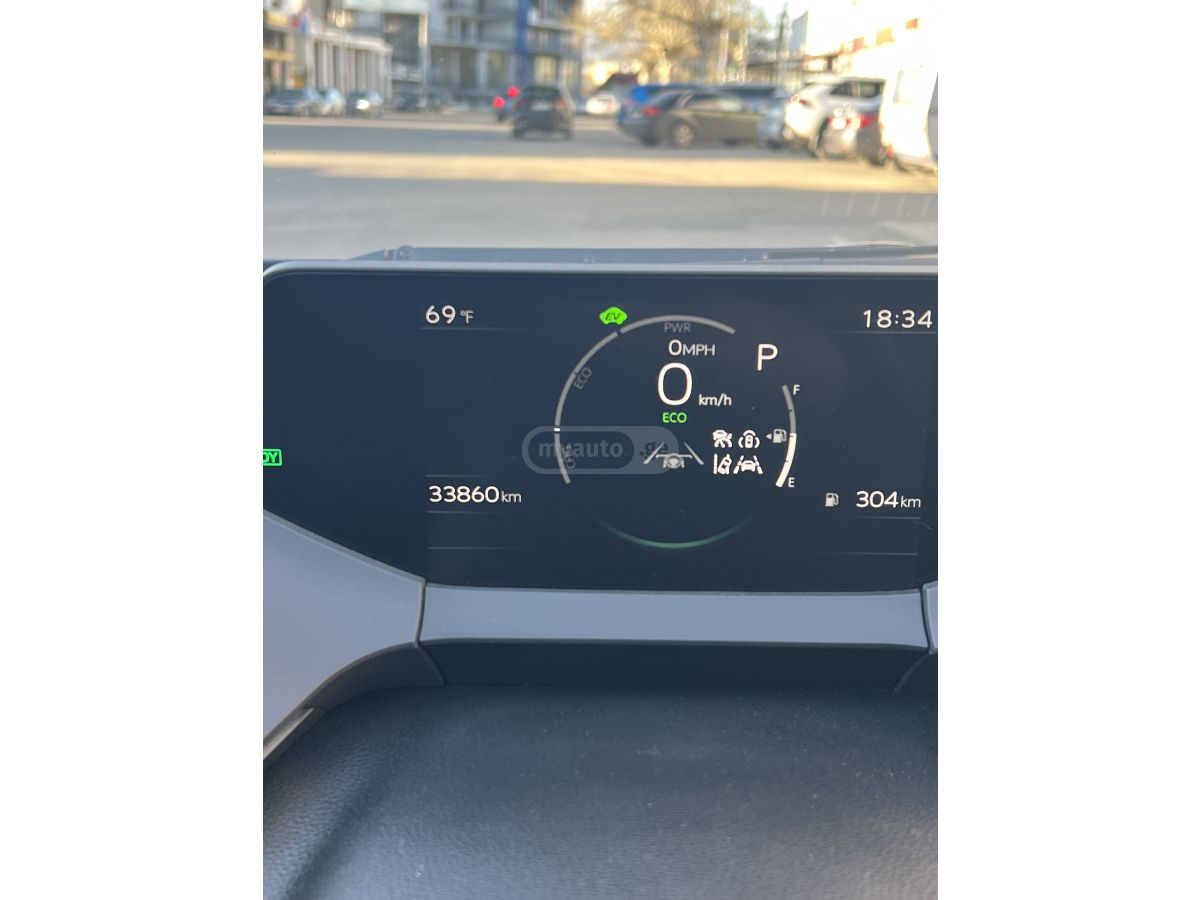 Toyota Prius - фото 9