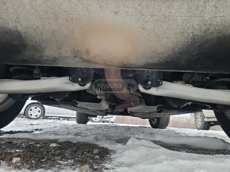 Ford Escape - фото 6