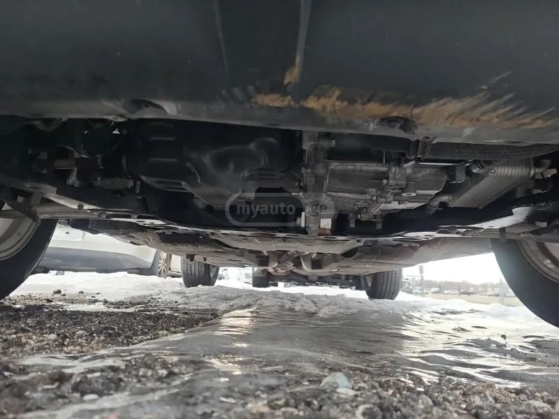 Ford Escape - фото 9