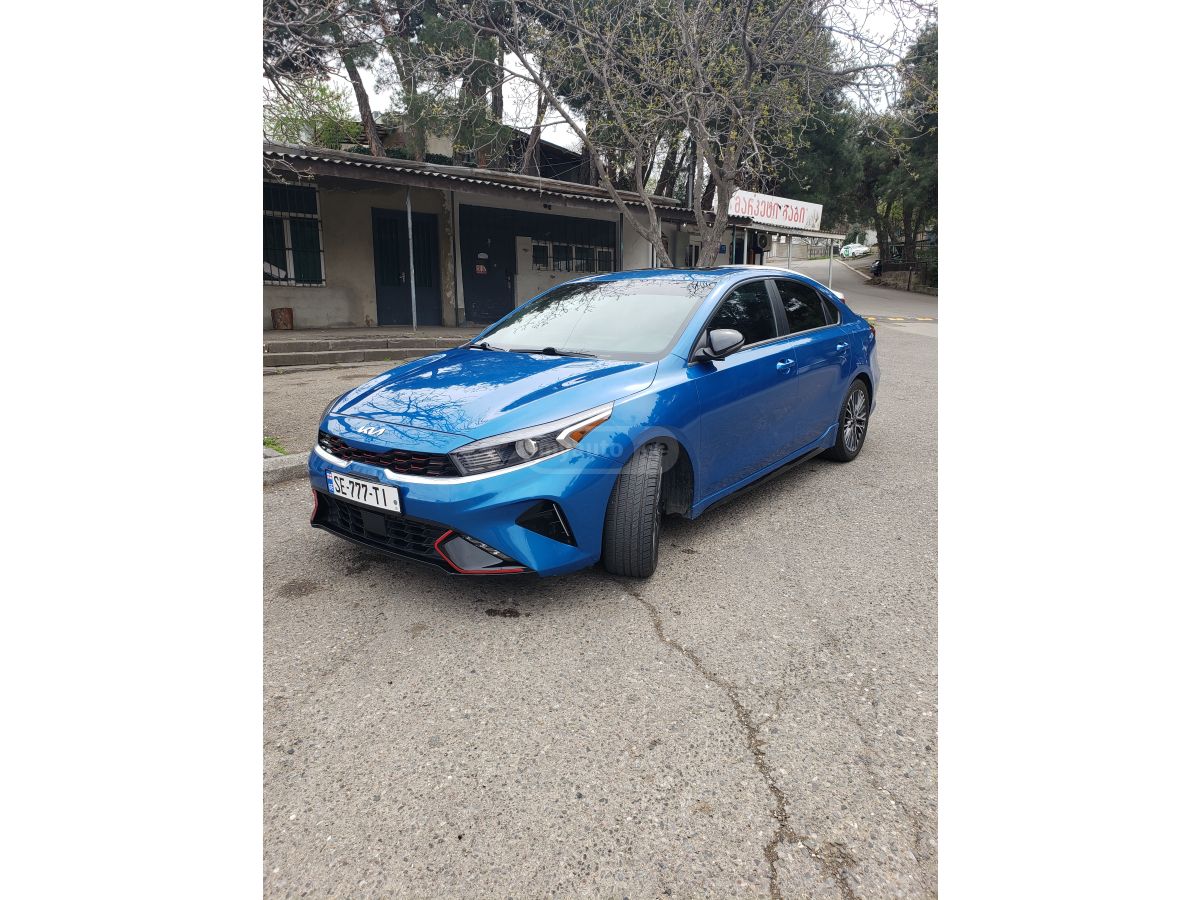 Kia Forte - фото 1