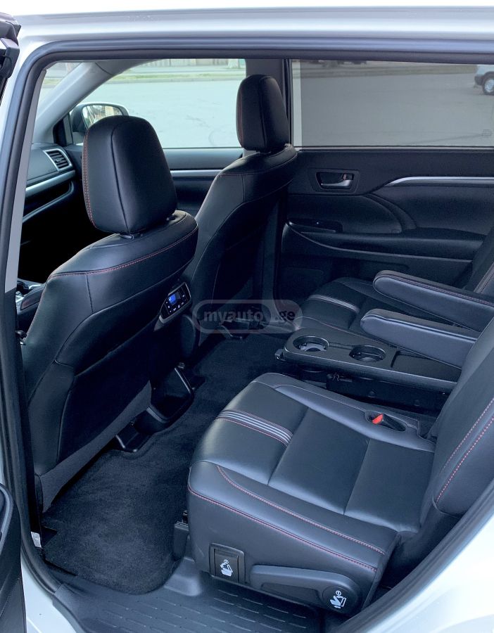 Toyota Highlander - фото 13
