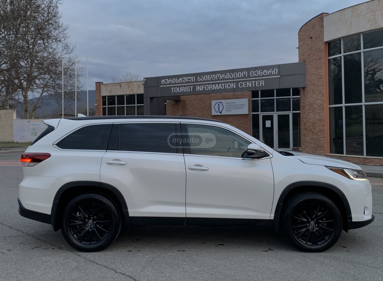 Toyota Highlander - фото 8
