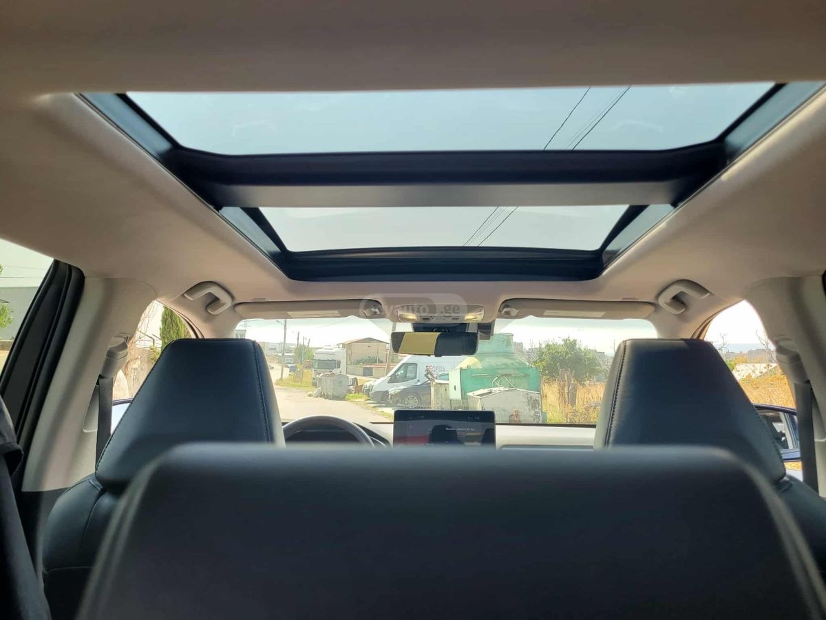 Toyota RAV 4 - фото 2