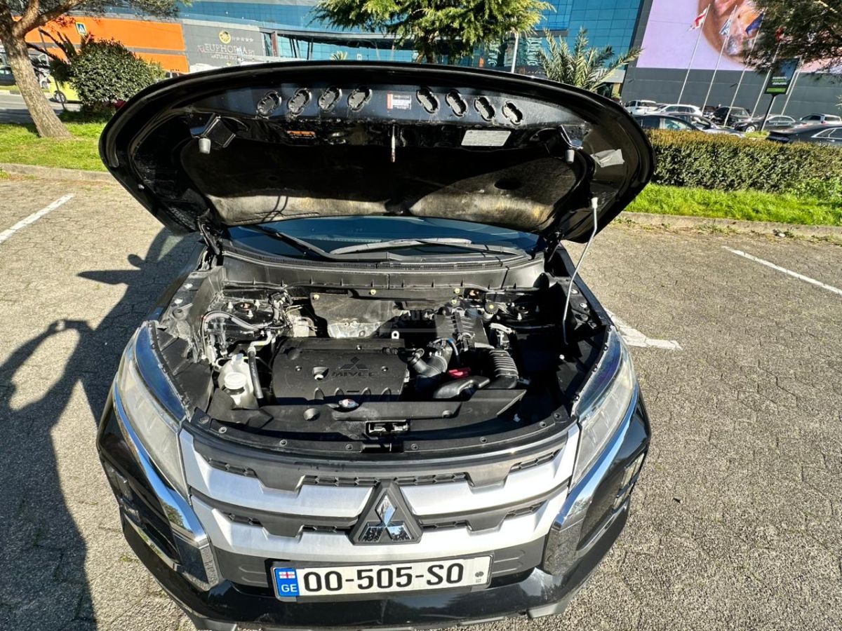 Mitsubishi Outlander Sport - фото 12