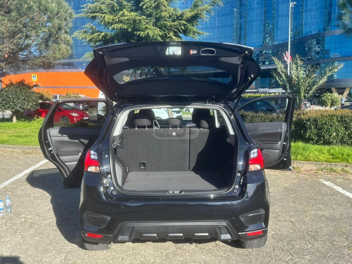 Mitsubishi Outlander Sport - фото 8