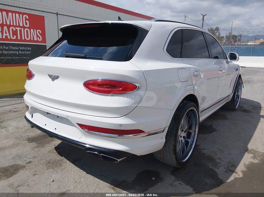 Bentley Bentayga - фото 3