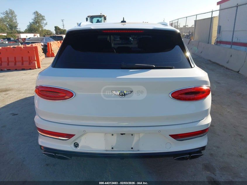 Bentley Bentayga - фото 7