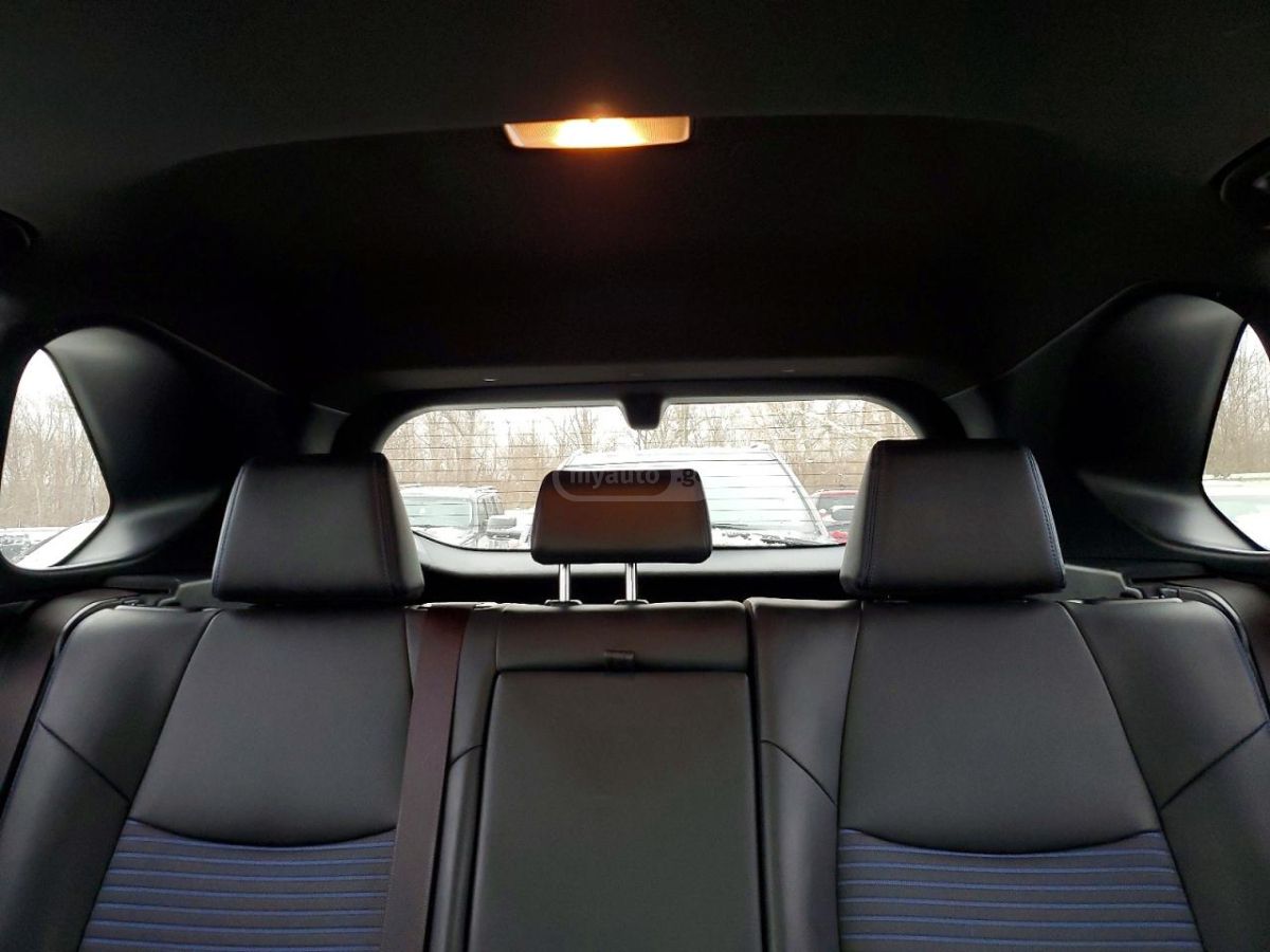 Toyota RAV 4 - фото 10