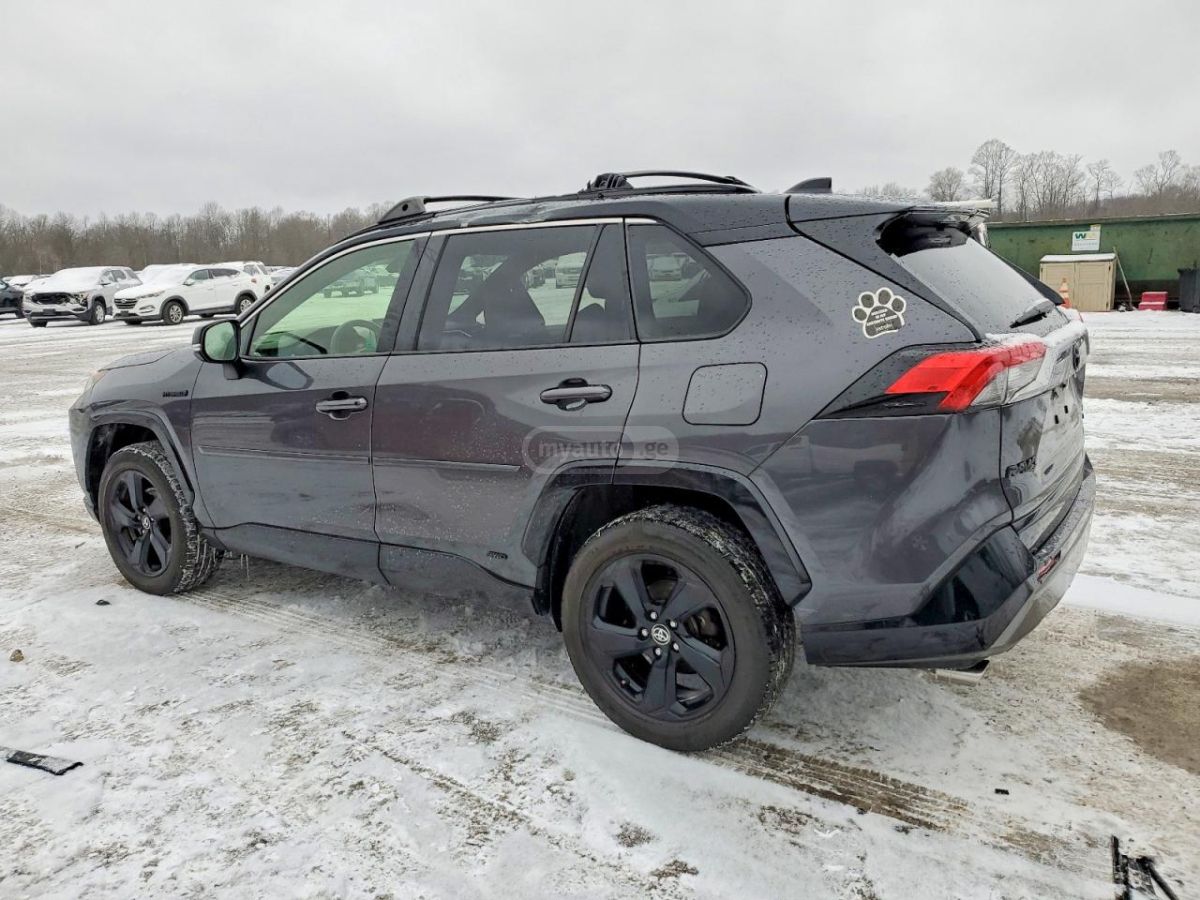 Toyota RAV 4 - фото 2