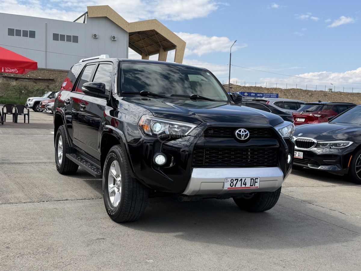 Toyota 4 Runner - фото 1