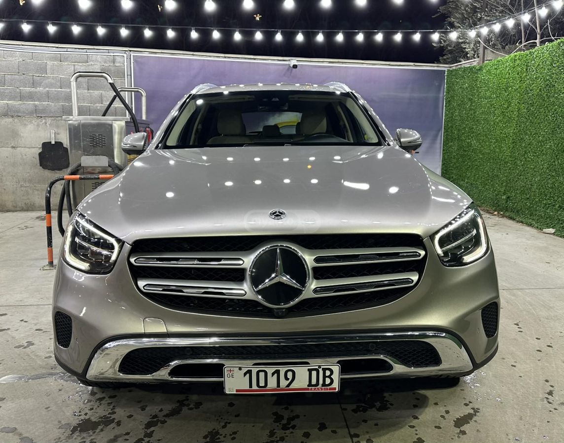 Mercedes-Benz GLC 300 - фото 1