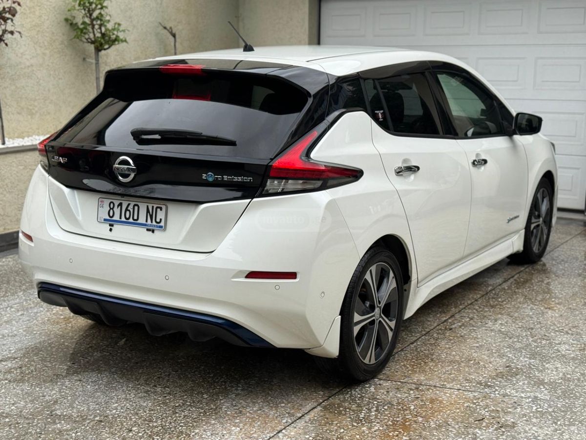 Nissan Leaf - фото 3
