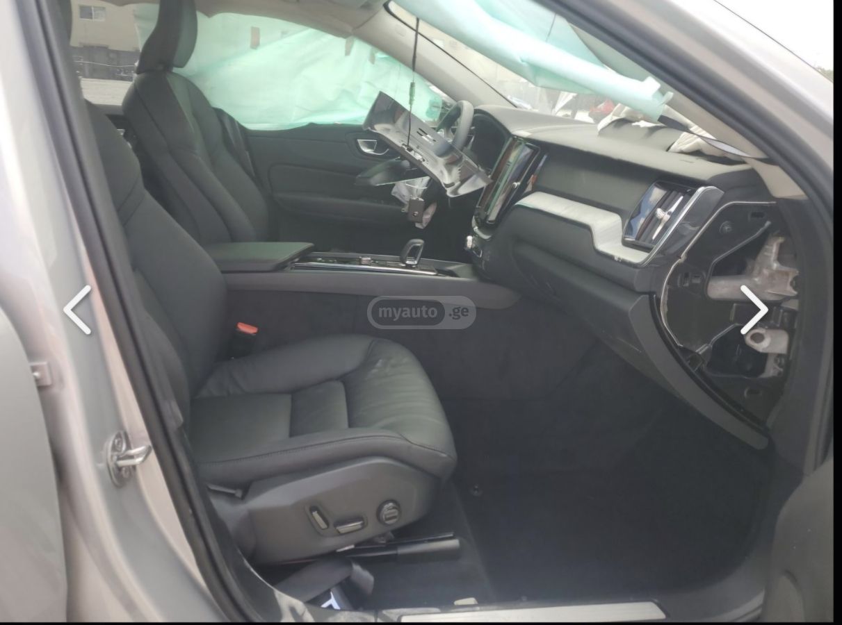 Volvo XC 60 - фото 4