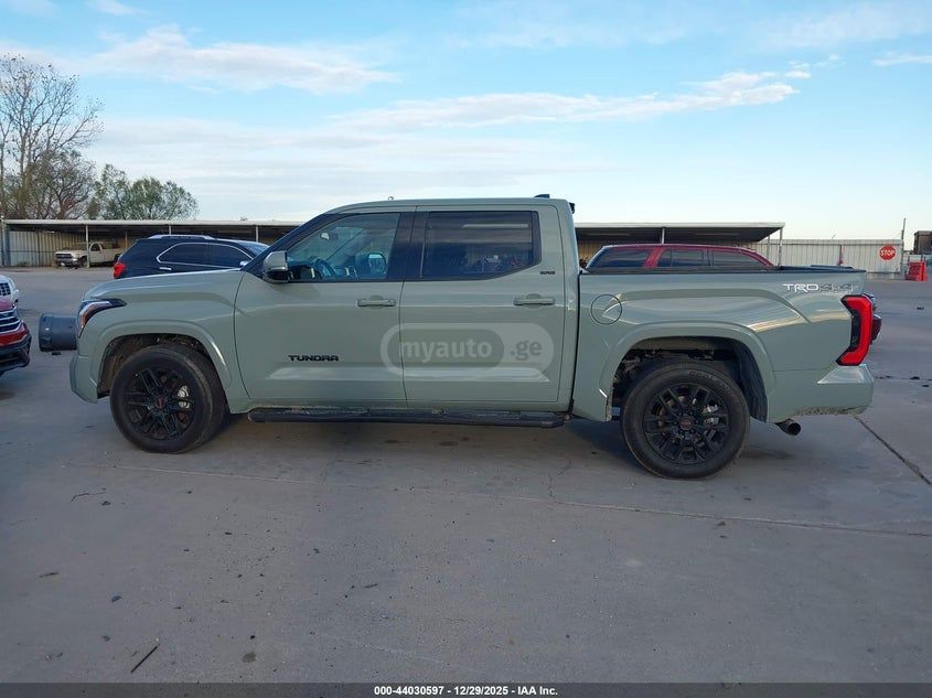 Toyota Tundra - фото 12