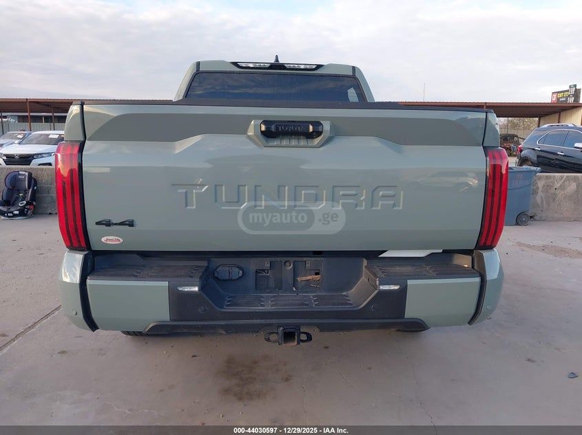 Toyota Tundra - фото 14