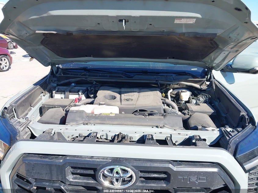 Toyota Tundra - фото 9