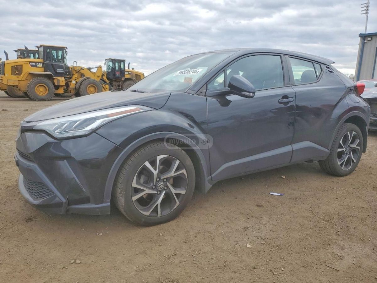 Toyota CHR - фото 1