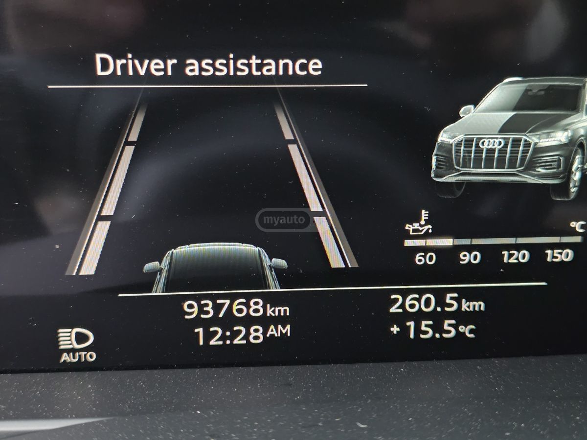 Audi Q7 - фото 14