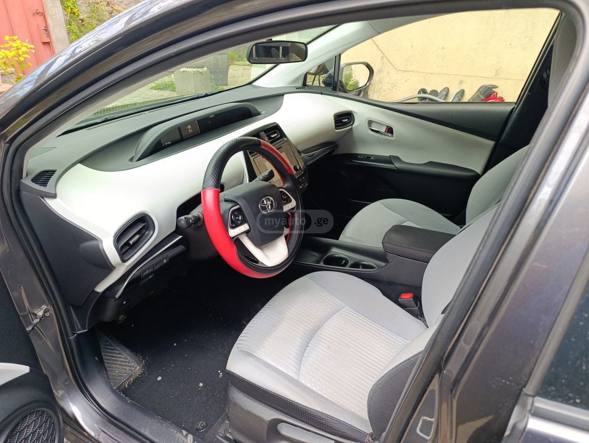 Toyota Prius - фото 4