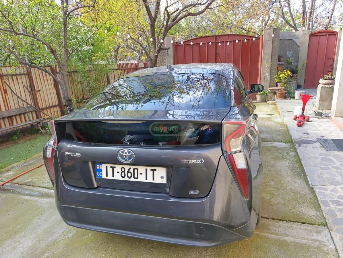 Toyota Prius - фото 9