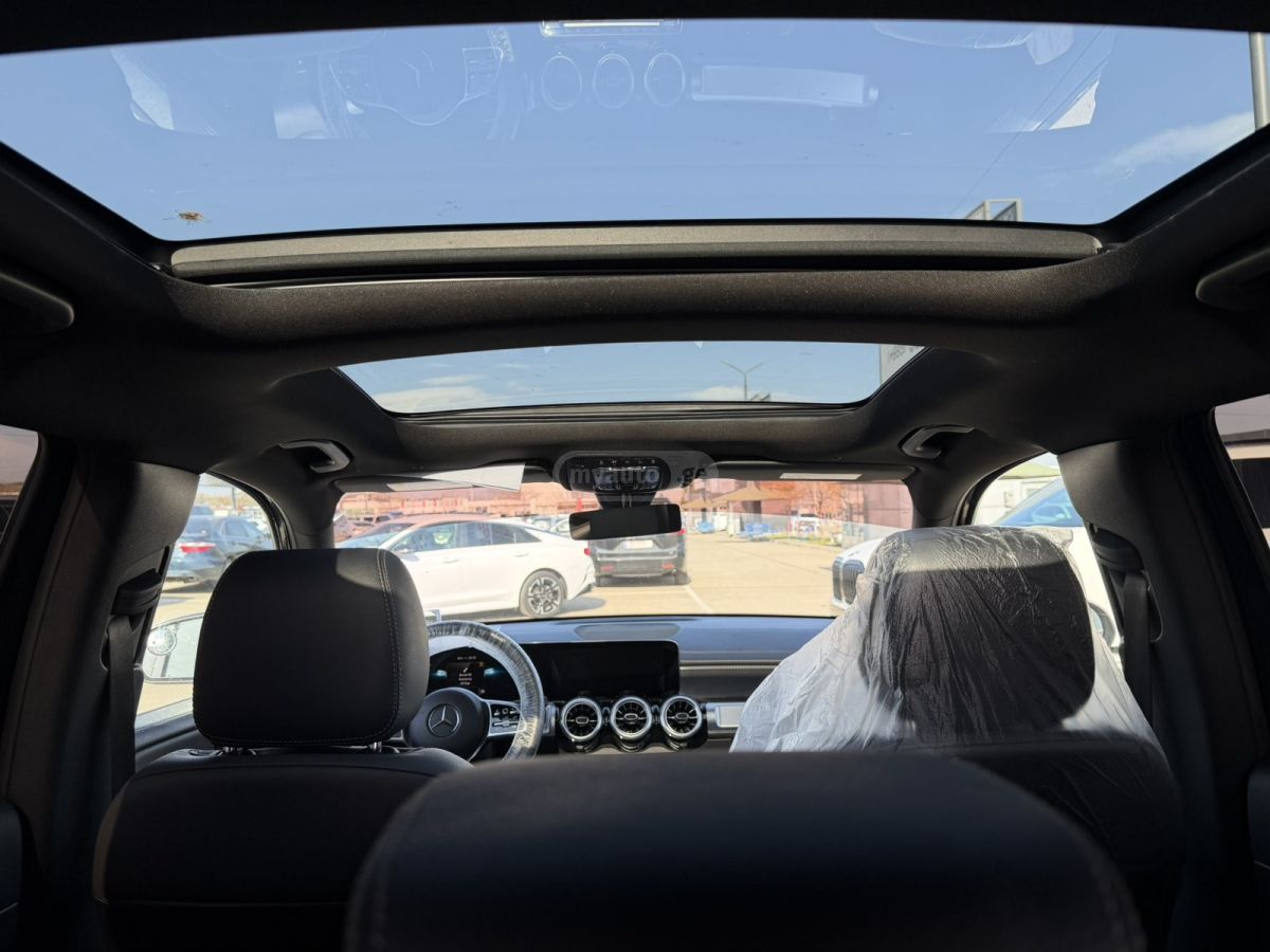 Mercedes-Benz Base GLB 250 4dr All-Wheel Dri — миниатюра 2