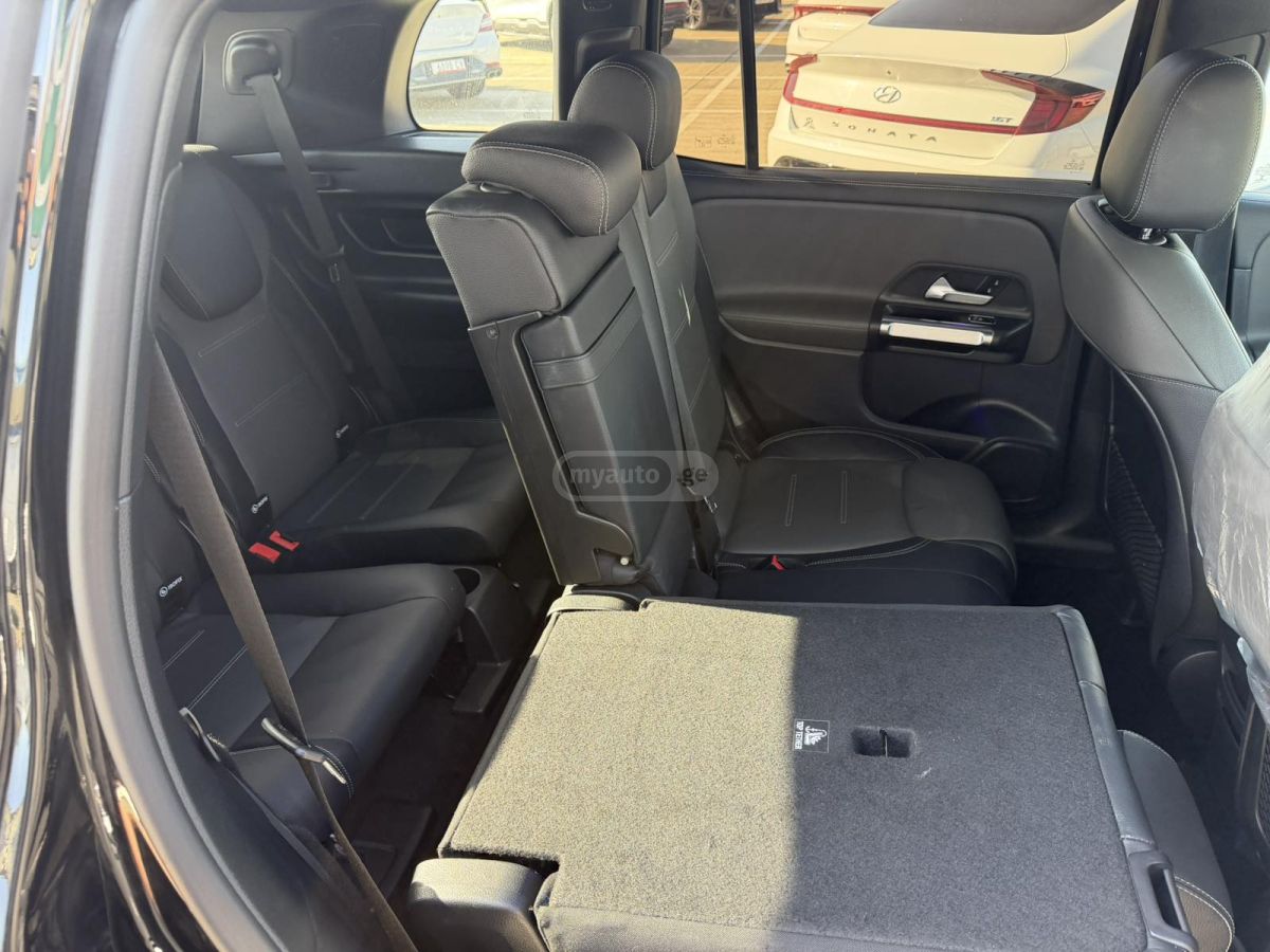 Mercedes-Benz Base GLB 250 4dr All-Wheel Dri — миниатюра 3