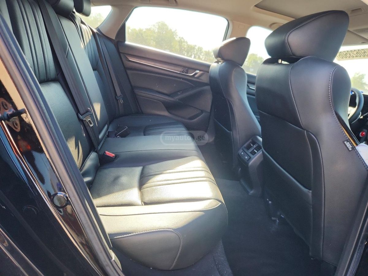 Honda Accord - фото 10