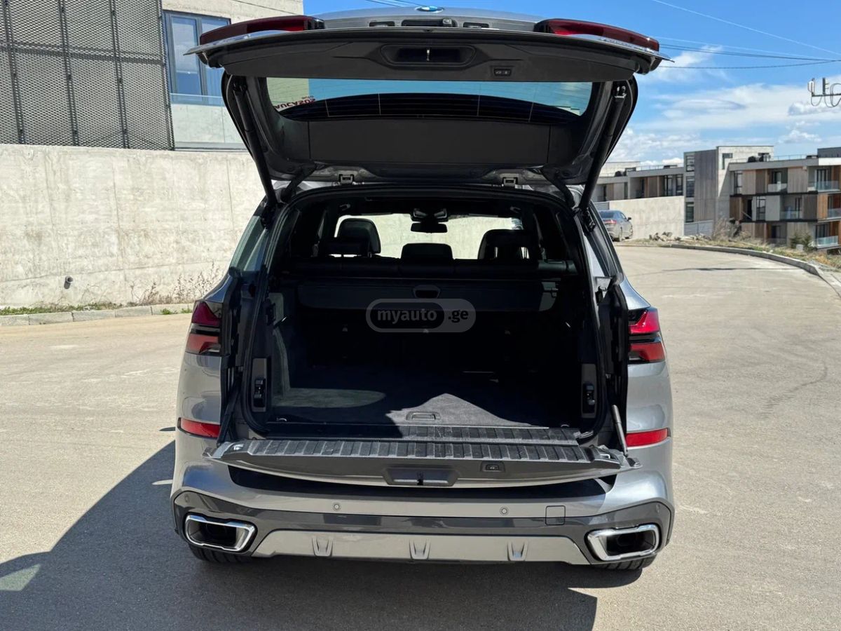 BMW X5 - фото 11