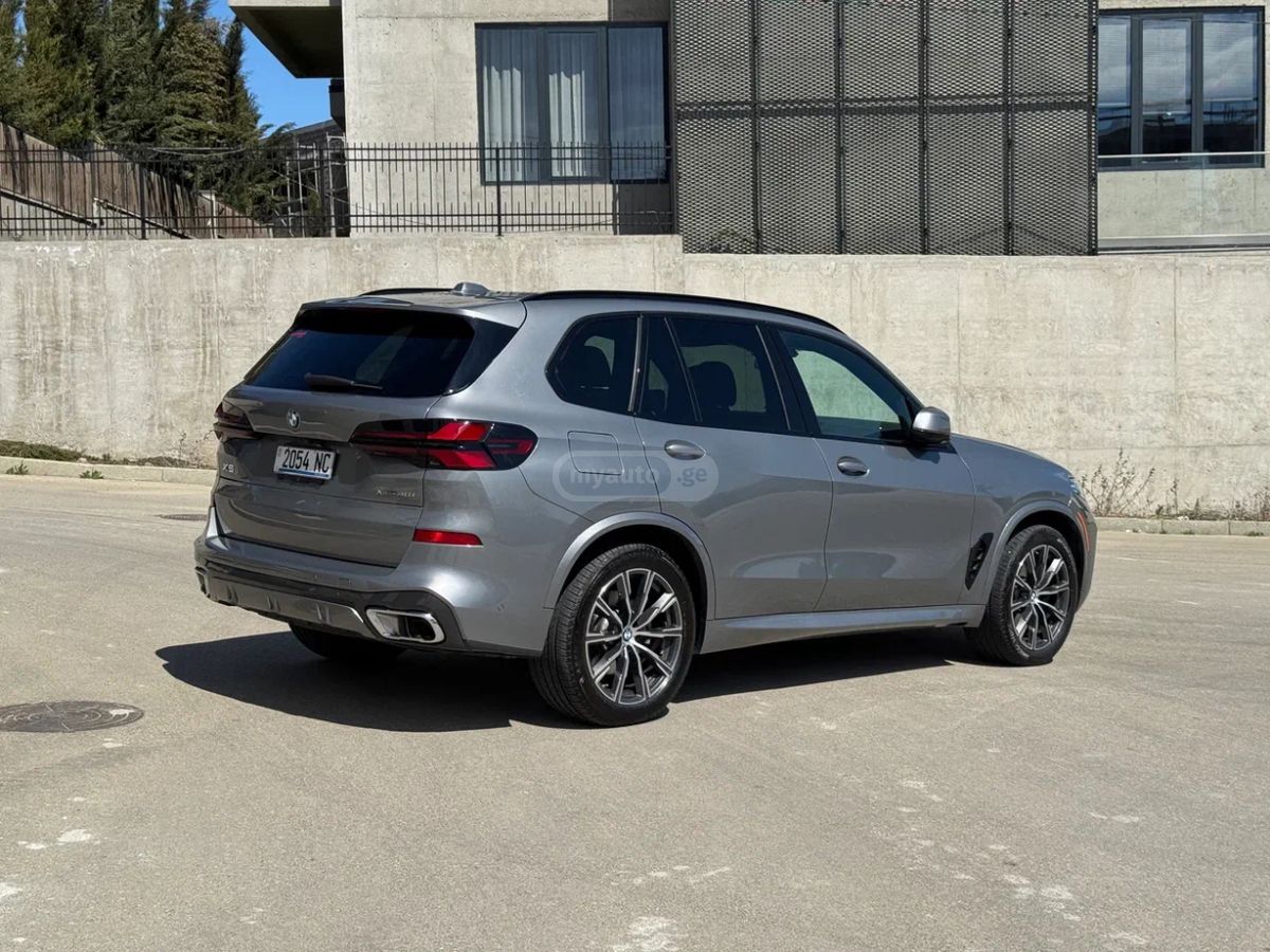BMW X5 - фото 4