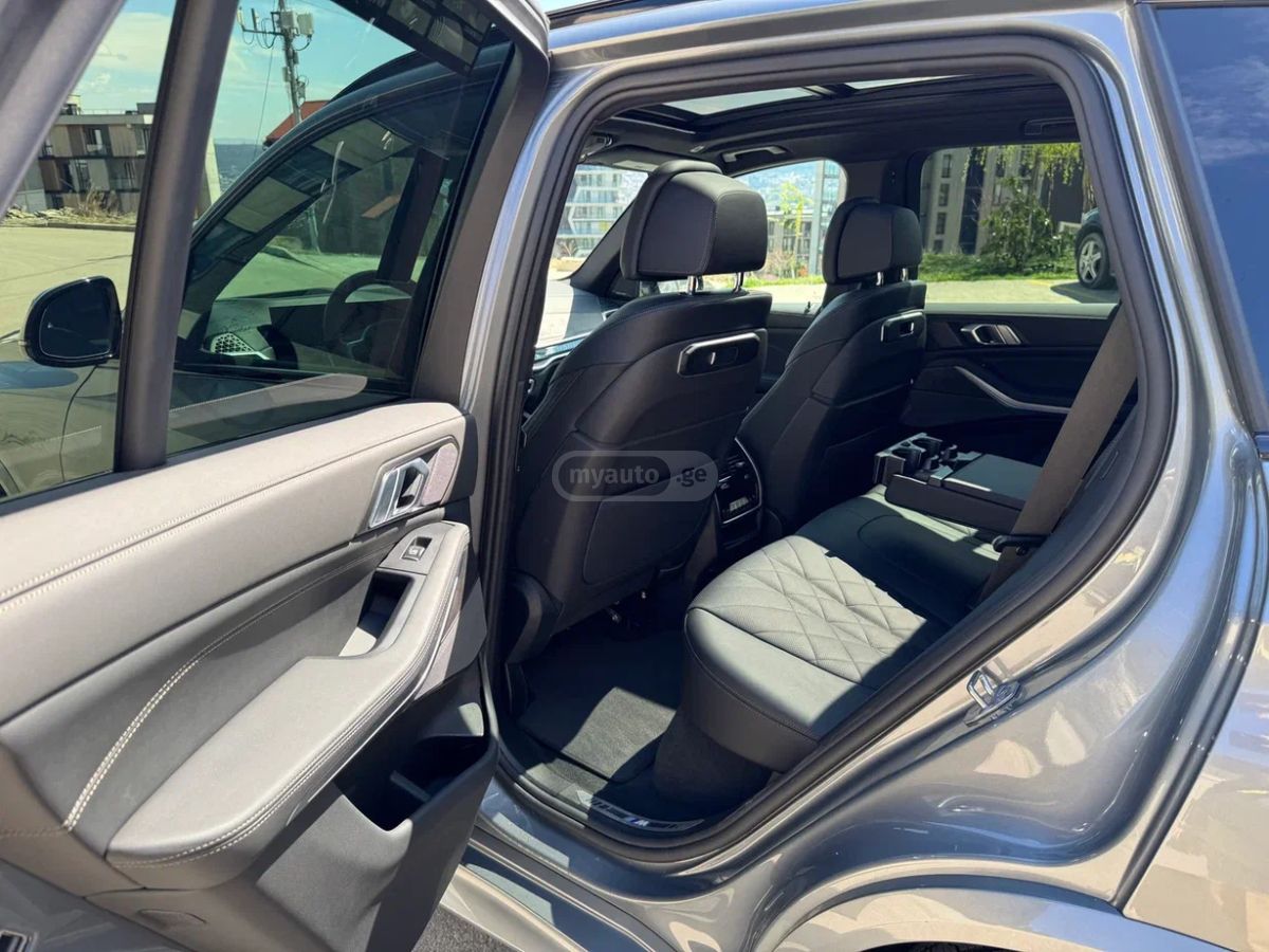 BMW X5 - фото 8
