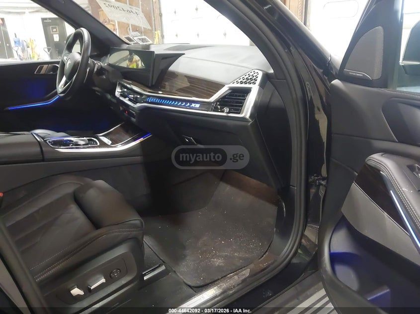 BMW XDRIVE40I — миниатюра 7