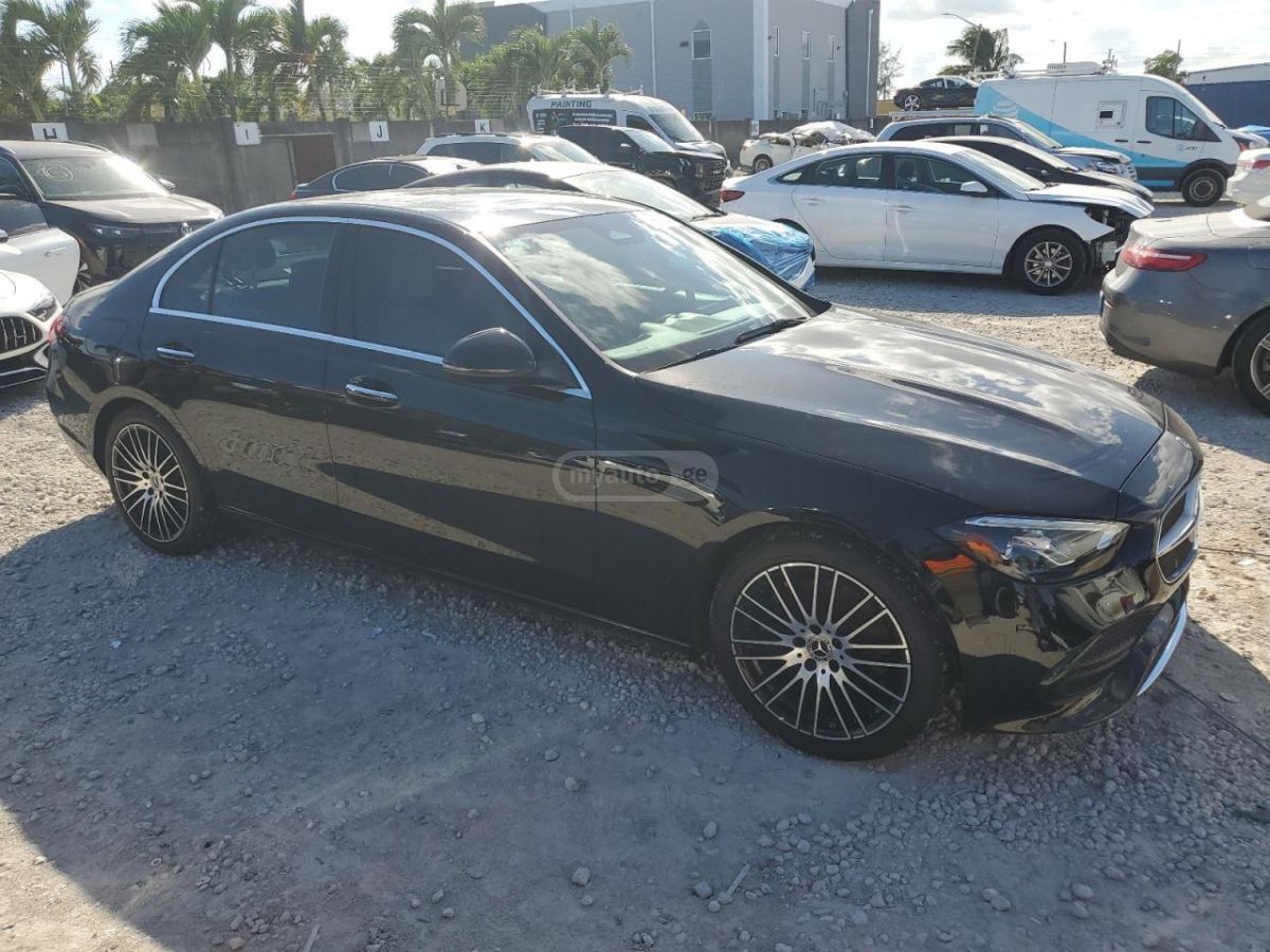 Mercedes-Benz C 300 - фото 4