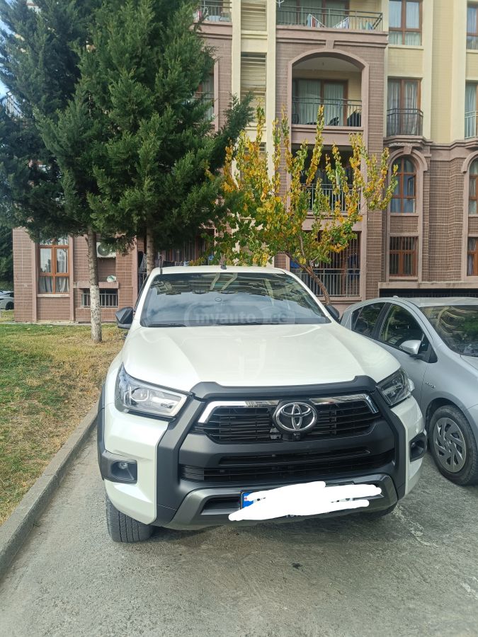 Toyota Hilux - фото 5