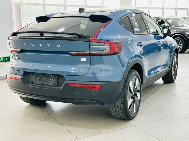 Volvo C40 2024 — миниатюра 6