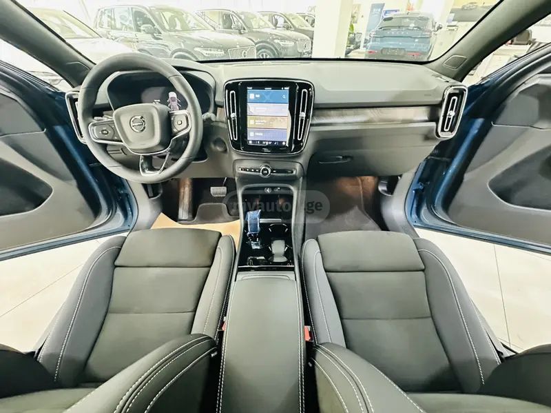 Volvo C40 2024 — миниатюра 8