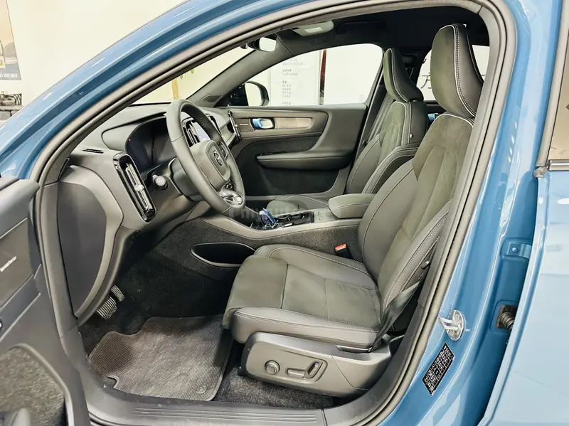 Volvo C40 2024 — миниатюра 9