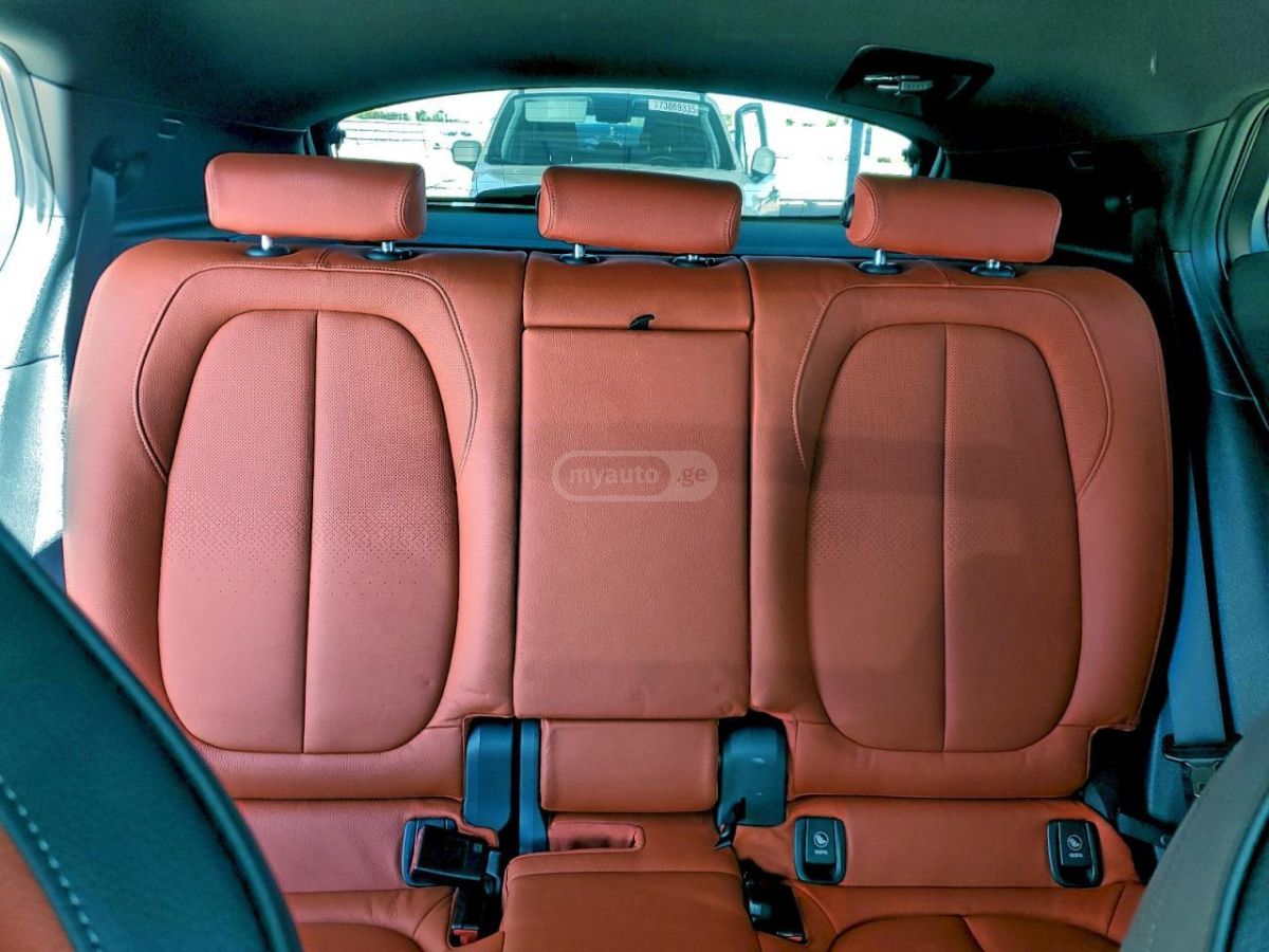 BMW M35i 4dr All-Wheel Drive Sport — миниатюра 9