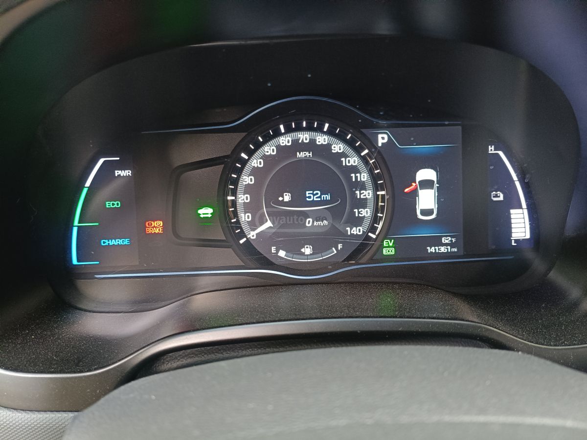 Hyundai Ioniq - фото 10