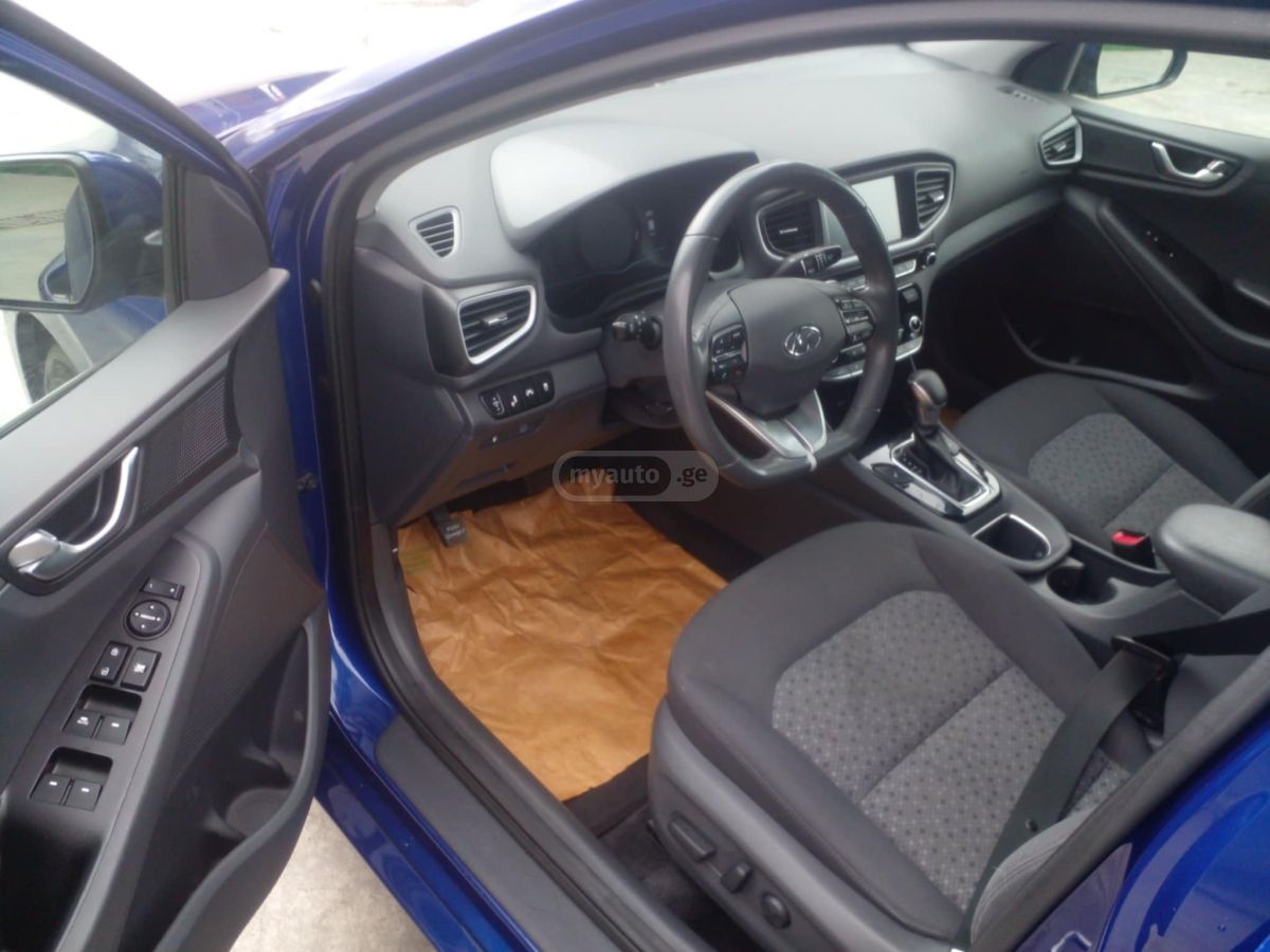 Hyundai Ioniq - фото 7