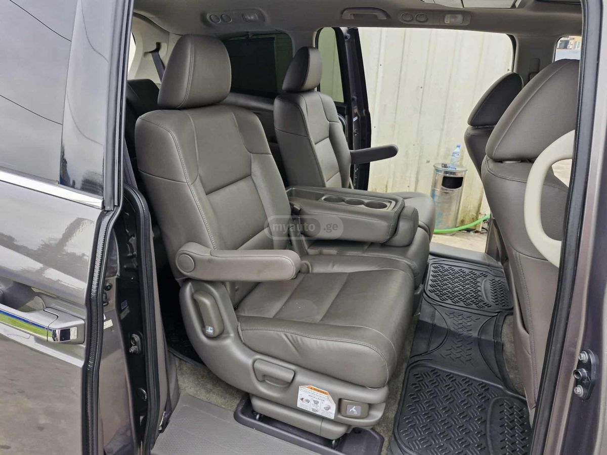 Honda Odyssey - фото 3