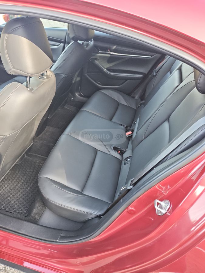 Mazda Mazda 3 - фото 10