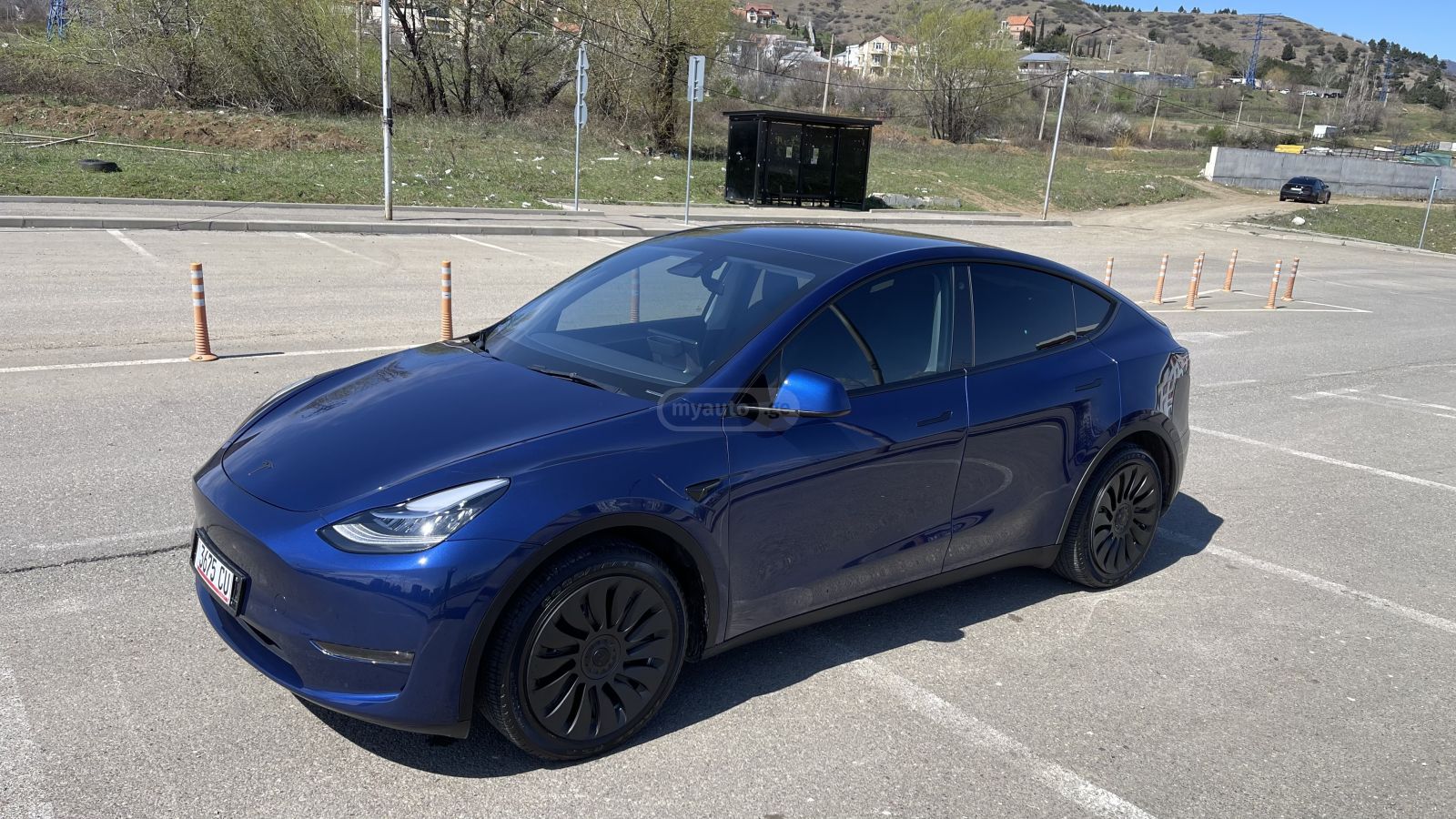 Tesla Model Y - фото 3