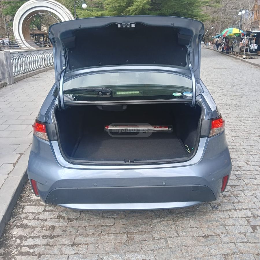 Toyota Corolla - фото 3