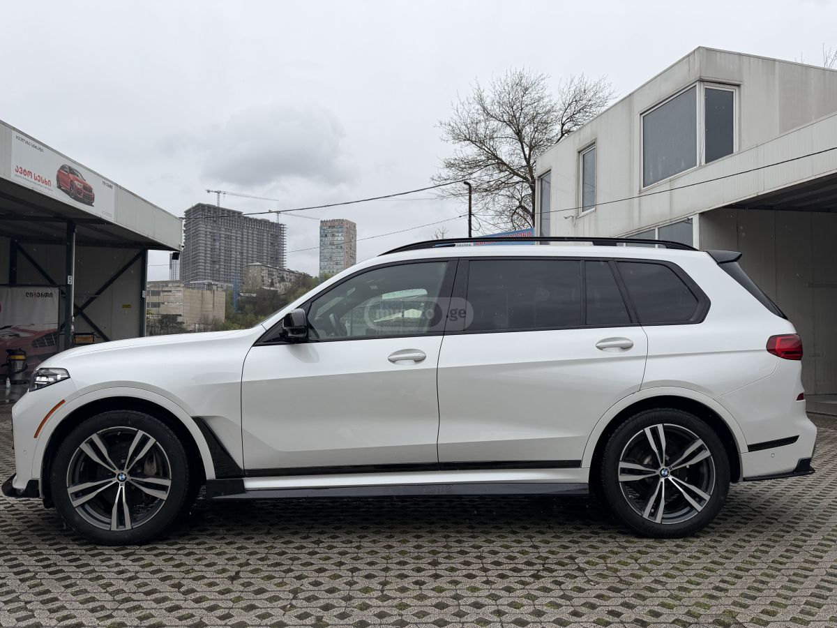 BMW X7 - фото 4