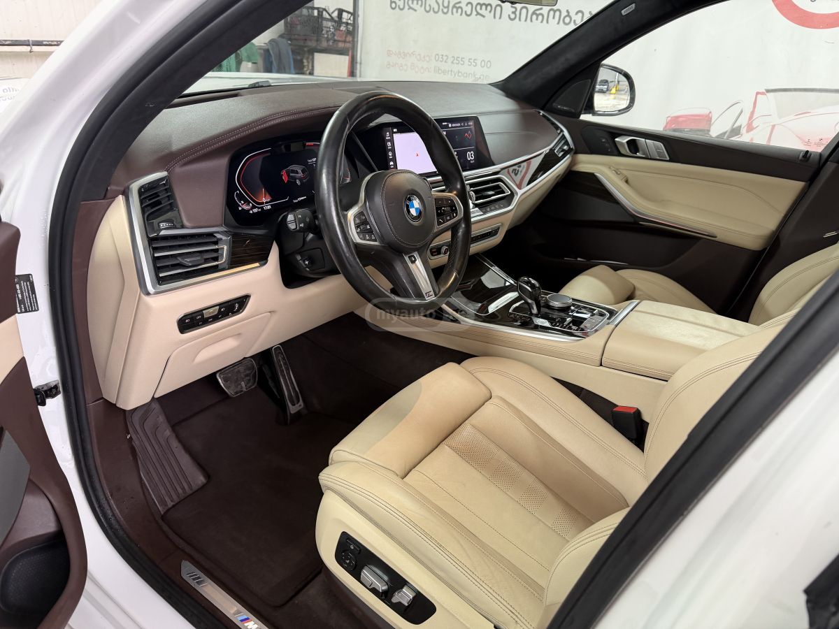 BMW X7 - фото 8