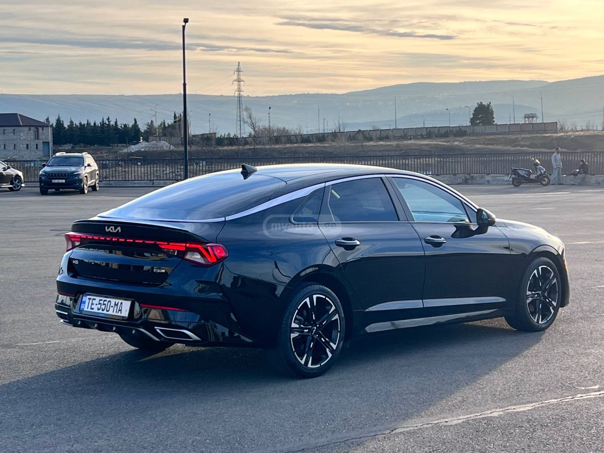 Kia K5 - фото 5